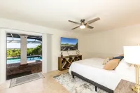 SUNRISE BAY ESTATE! 5700 sq. ft. Game Room! Huge salt water pool/hot tub - 4-Star