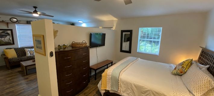 Spacious & refreshing, The Mango Cottage: Near the beach & all things S. FL! Hotels in Pompano Beach