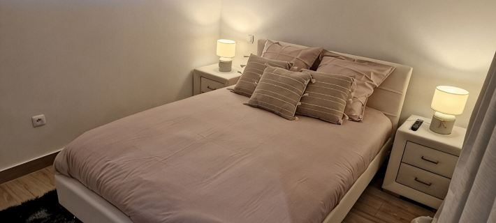 Superb ground floor apartment. Hotels in Bandol