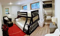 A cozy family retreat perfectly located between Stowe Village & Trapp’s Lodge - Chalet