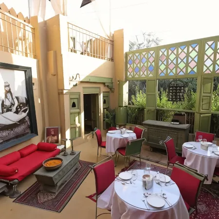Hotel Bhairon Vilas
