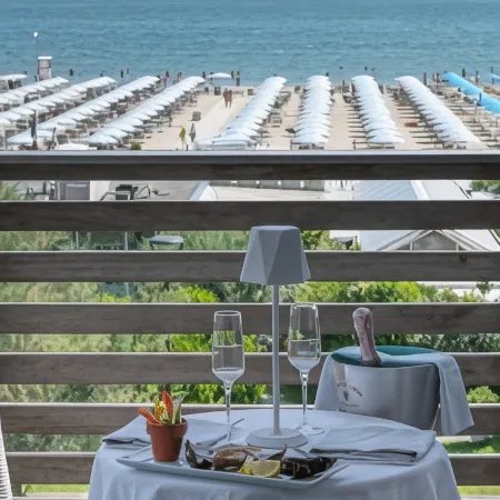 Kiss Beachfront Hotel & Restaurant