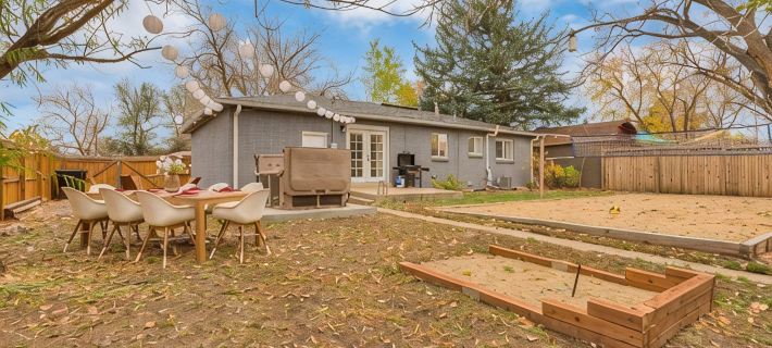 5BD Japanese-Themed w/ Hot Tub, Movie Room & Games Отели в г. Арвада