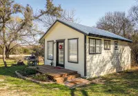 Oak Ridge Cottage ll - Cozy Place To Stay! - Boutique