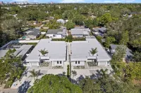 "Brillant Sunshine" SARASOTA.  Luxury POOL home built in 2023. Up to 18 guests - 4-نجوم