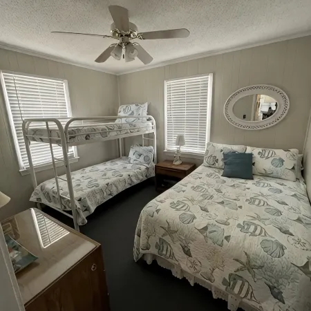 Great beach cottage 5 minute walk to beach. Pet friendly. Fenced yard. .
