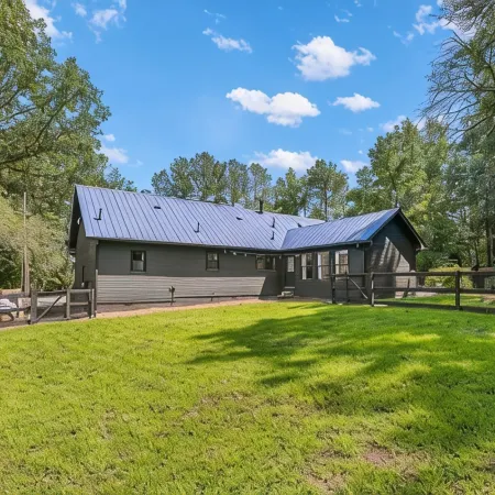 Milton/Alpharetta 5Br Home 5-Bds/up to 12 Guests - House & Event Venue