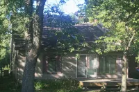 Historic 1840s Lamoreaux House / Modern Addition - Wifi
