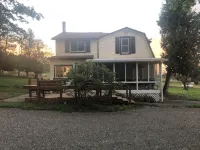 Watkins Glen Wine Trail Homestead - 2-Star