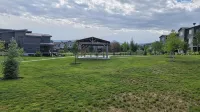 Beautiful Lakehouse on Pineview Reservoir near 3 ski resorts - 4-Star