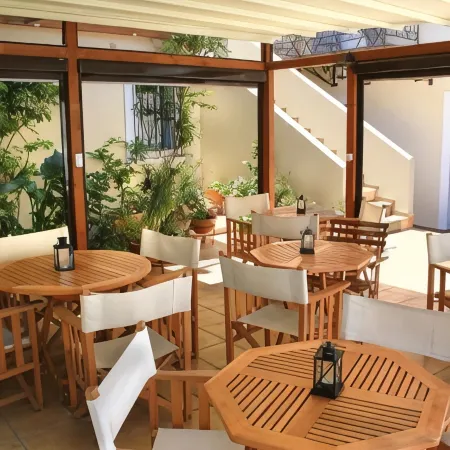 Guesthouse Niriides