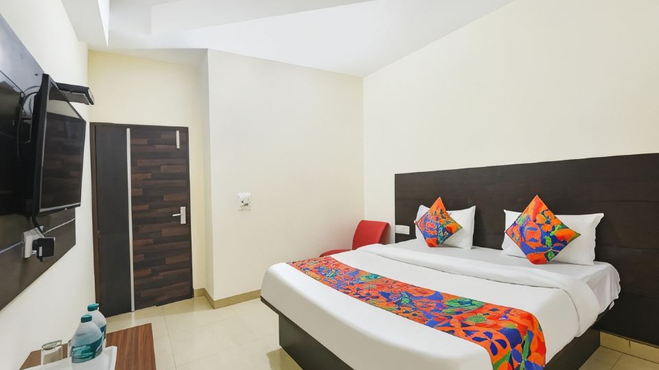 FabHotel Red Ark Inn