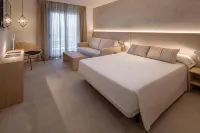 Hotel Alhambra - Airport Shuttle