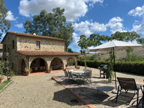Holiday house with private pool and fenced garden - 4-Star