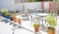 Hotel les Rosiers - parking