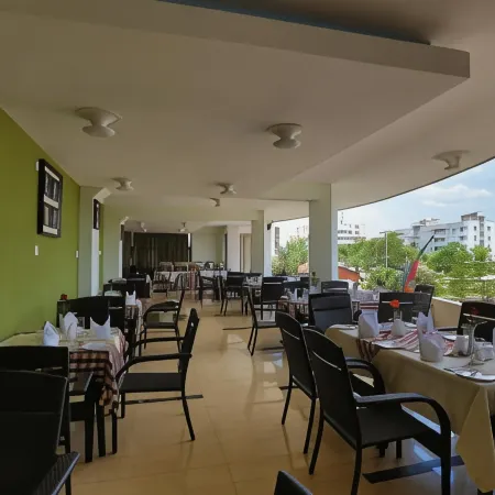 Rahnile Hotel