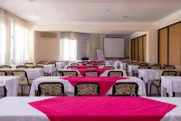 Royal Court Hotel - 4-Star