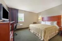 Super 8 by Wyndham St Charles Hotels in Saint Charles