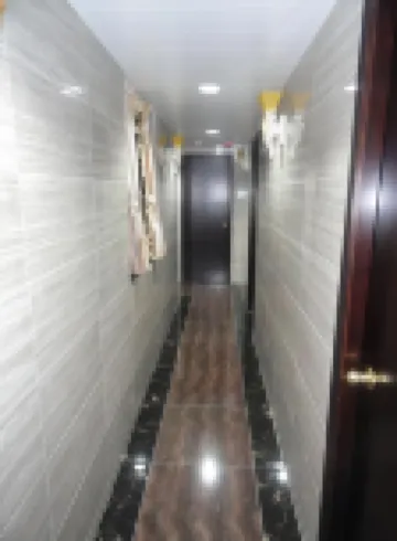 Paris Guest House (E4, 10/F)