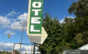 Whispering Pines Motel