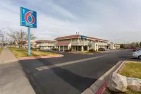 Motel 6 El Paso, TX - East Hotels near Speedway