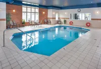 Best Western Plus Moncton - Pools