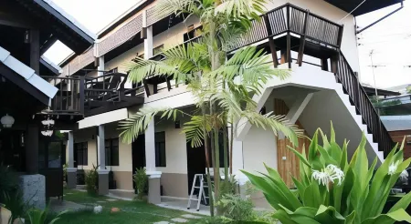 Ampawan Guesthouse