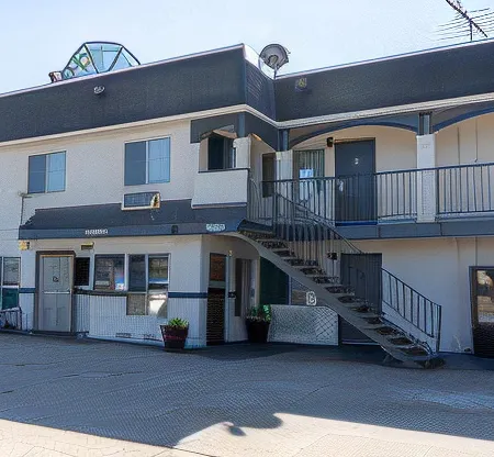 Value Inn Bellflower
