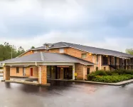 Econo Lodge Inn & Suites Các khách sạn gần Camden Wing Shack