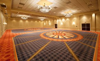 Virginia Crossings Hotel & Conference Center, Tapestry Collection by Hilton