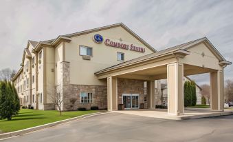 Comfort Suites Lake Geneva East