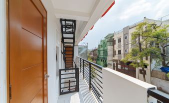 RedDoorz @ DBuilders Bangkal Makati