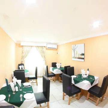 Celia's Suites