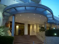 Cleopatra Hotel