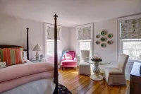 34 State "Historic Luxury Suites" Skaneateles Hotels near Thayer Park