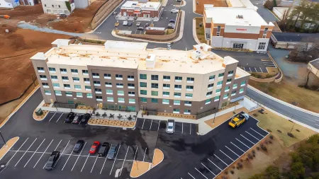 Holiday Inn Express & Suites Charlottesville