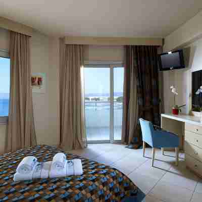 Molos Bay Hotel Rooms