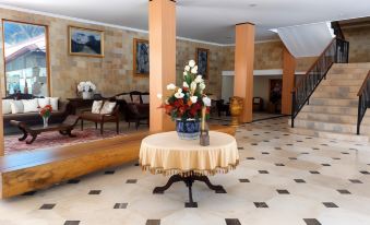 Grand Melka Hotel