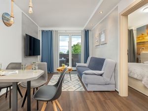 Apartment Luzycka 15 by Renters