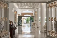 Sandy Villas Resort Hotels in Melitiei