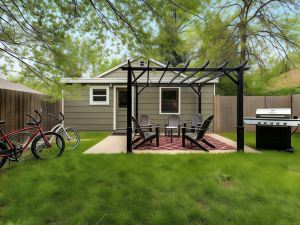 Charming Old Town Bungalow W/ Free Cruiser Bikes