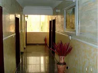 Aotel Hotel - Guest Room