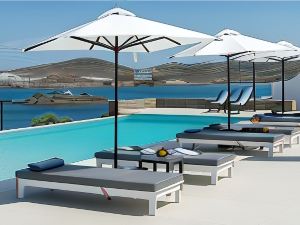 Kymo Luxury Suites Paros