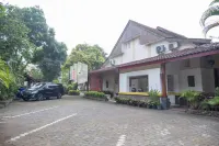 Monginsidi Guest House Syariah Malioboro Yogyakarta Mitra RedDoorz Hotels in Kecamatan Jetis