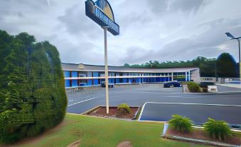 Days Inn by Wyndham Dahlonega University Area