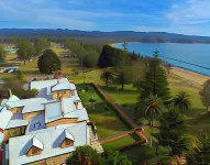 Seahorse Inn Hotel & Villas Hotels in Boydtown