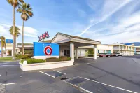 Motel 6 San Rafael, CA فنادق في Larkspur