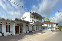 Guesthouse Pondok Amak Hotels in West Padang