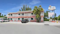 The Beach House - Treasure Island Hotels in Madeira Beach