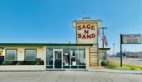 Sage N Sand Motel